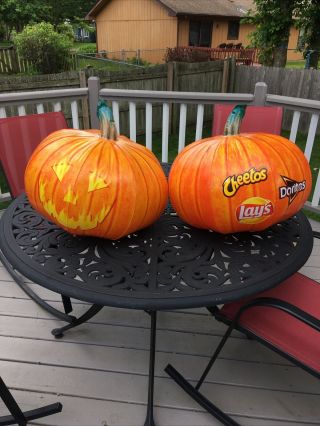 2 Frito - Lay Cheetos Lays Doritos Halloween Pumpkin Inflatable’s 19”x16” 2013