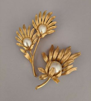 Two Vintage Signed Trifari Gold Tone Flower Pins With Large Faux Pearl Centers