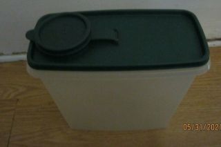 Tupperware 469 - 14 Sheer Cereal Keeper S Container W/green Pour Lid