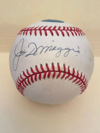 Joe Dimaggio Signed Oal Baseball - Yankees,  Hof,  Yankee Clipper Authenticated