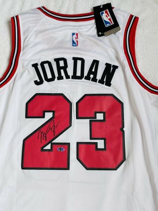 Michael Jordan Signed Chicago Bulls Nike Nba Jersey With