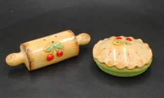 Vintage Salt & Pepper Shaker - Cherry Pie And Rolling Pin Set