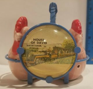 Chickens In Wire Basket House Of David Vintage Salt And Pepper Souvenir Shakers