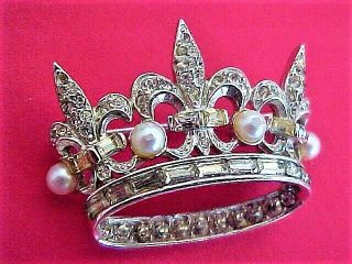 Vintage Boucher Rhinestone And Faux Pearl Crown Pin / Brooch