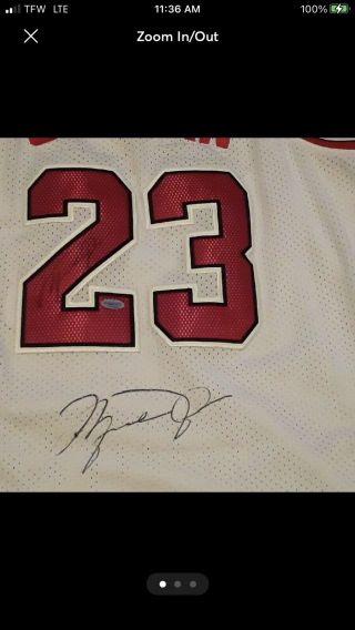 Michael Jordan Signed Autographed Chicago Bulls Jersey With