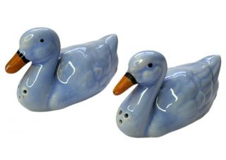 Vintage Blue Swan Or Duck Salt And Pepper Shakers