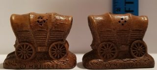 Salt And Pepper Shakers.  Vintage.  Old West.  Covered Wagon.  Mpi 1947.  Syrocco.