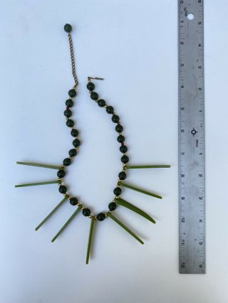Two - tone green bakelite necklace with brass tone beads 3