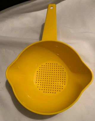 Vintage Tupperware Strain Colander With Handle Yellow Small 1200 1 Quart