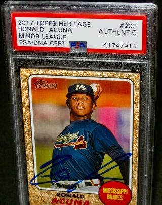 Psa/dna Authentic Auto 2017 Topps Ronald Acuna Jr.  Signed Rookie Baseball Card