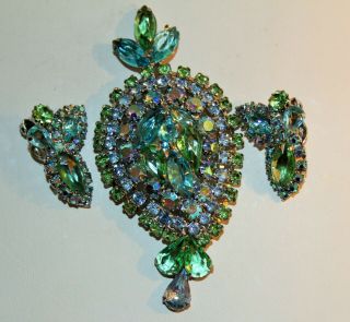Vintage Weiss Rhinestone Brooch And Earrings Set Blues And Green Stunning