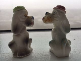 Vintage Midcentury Hound Dogs In Hats Salt And Pepper Shakers S&P 2
