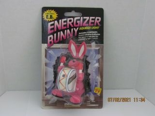 Energizer Bunny Squeeze Light As Seen On Tv Pink With Sun Glasses Eb 1991