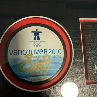SIDNEY CROSBY Signed TEAM CANADA OLYMPICS pens Framed auto puck photo Frameworth 2