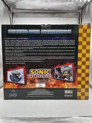 First 4 Figures Sonic The Hedgehog: Silver The Hedgehog Polystone Statue 2