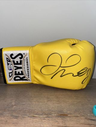 Floyd Mayweather Jr.  Signed Cleto Reyes Yellow Boxing Glove Witness 144716