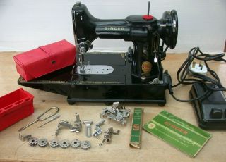 Vintage Singer 222k Featherweight Sewing Machine Red 