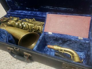 VINTAGE 1938 M Series Ladyface Conn Alto Saxophone. 3