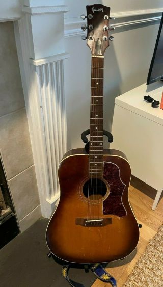 Vintage Gibson J - 45 : 1968 - 1972