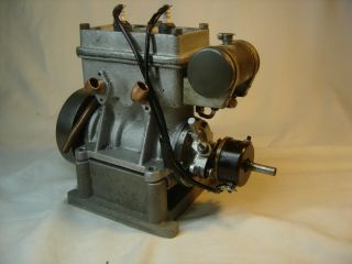 Vintage Elmer Wall 30cc 2 cylinder model Ignition Engine 5