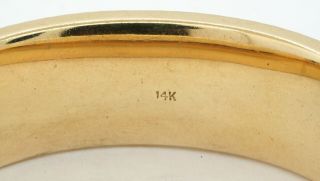 Vintage heavy 14K gold 20.  5mm wide florentine floral hinged bangle bracelet 4