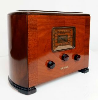 Old Antique Wood Rca Victor Vintage Tube Radio - Restored Deco Table Top