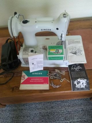 Vintage Singer Featherweight 221 Sewing Machine White With Green Case