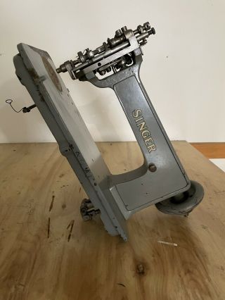 vintage singer 114w103 embroidery sewing machine 2