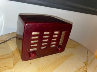Vintage 1940s Red Emerson Catalin Radio Model 564 Series A Slot Grill