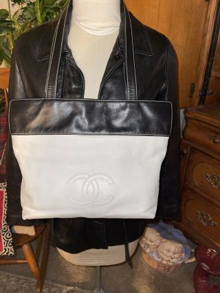 Vintage Chanel Off - White & Black Colorbock Leather Tote Shoulder Bag Italy