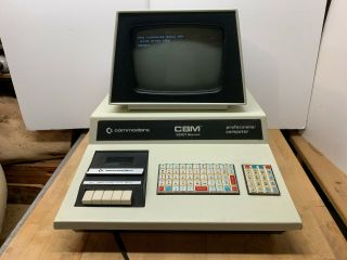 - Vintage Commodore Pet 2001 - 8 Computer W Chiclet Keyboard & Cassette
