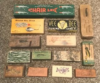 14 Old Fishing Lure Boxes Vee Bee Mud Puppy Chair Leg Eger Miller Wobble Etc