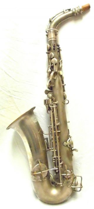 Vintage 1924 Conn Alto Saxophone in - 3