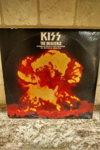 Kiss - The Originals.  Rare 1976 Compilation Of The First 3 Albums.  Nblp 7032