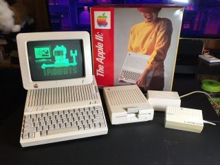 Vintage Apple Iic A2s4000 Computer,  Monitor,  Stand,  External Floppy,  Box