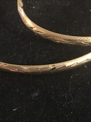2 Vintage 14k Gold Floral ￼Diamond Cut Bangle Bracelet Size 7 1/2 3