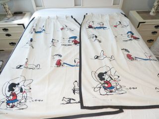 Vintage 1986 Peanuts Snoopy Charlie Brown Lucy Linus Pair Curtains 60 " Drapes