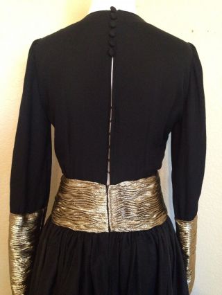 Valentino Boutique Women’s Black Silk/Taffeta /Gold Lame Gown Vintage Size Sma 5