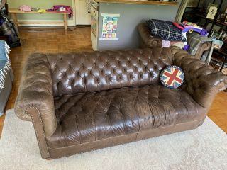 Leather Chesterfield Sofa vintage tufted Couch w Nailhead trim Office furniture 3
