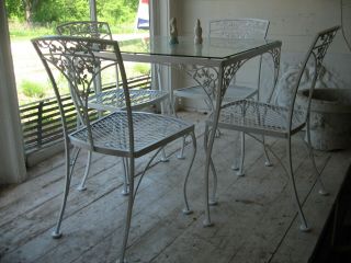 Vintage Woodard Orleans Wrought Iron Table And And 4 Chairs Classic 5 Piece Set