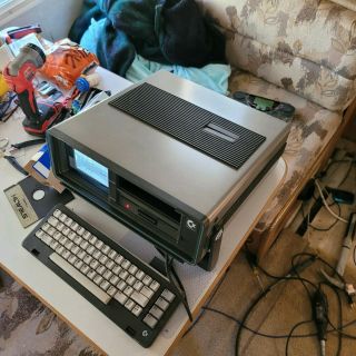 Vintage COMMODORE SX - 64 Executive Portable Computer 3