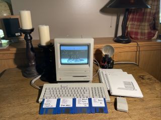 Vintage Apple Macintosh Se | Keyboard | Mouse | Disks | | Complete