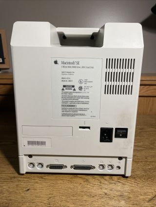 Vintage Apple Macintosh SE | Keyboard | Mouse | Disks | | Complete 5