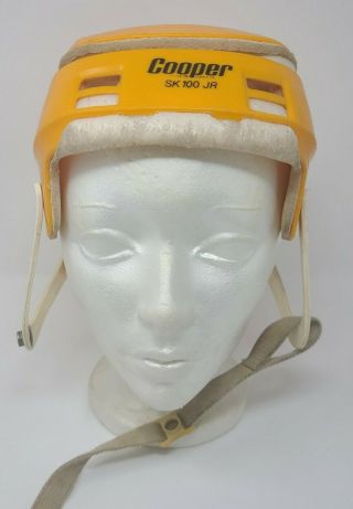 Rare Vintage Cooper Canada Sk 100 Jr Junior Yellow Hurling Hockey Style Helmet