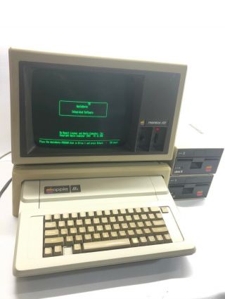 Vintage Apple Iie Computer W/ Monitor And 2 Disk Ii Drives (cmp048268)