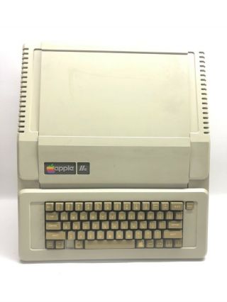 VINTAGE APPLE IIE COMPUTER W/ MONITOR AND 2 DISK II DRIVES (CMP048268) 2