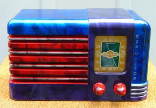 Vintage Art Deco Midget Rca Bakelite Tube Radio With Swirled Colors