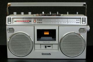 Panasonic Platinum Rx - 5090 Am - Fm Vintage Cassette Boombox Video