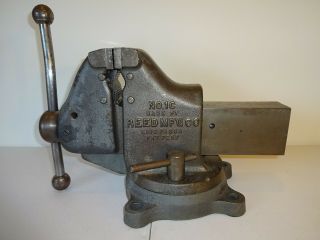 Vintage Reed Mfg Co No.  1c,  3 1/2 " Combo Pipe & Bench Vise With Swivel Base.