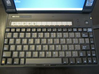 HP OmniBook 800CT Vintage Laptop - Pentium 166MHz,  16MB RAM,  2GB HDD,  Windows 95 2